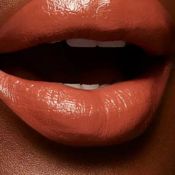 Mac Cosmetics Love Me Liquid Lipstick - Picture 6 of 11